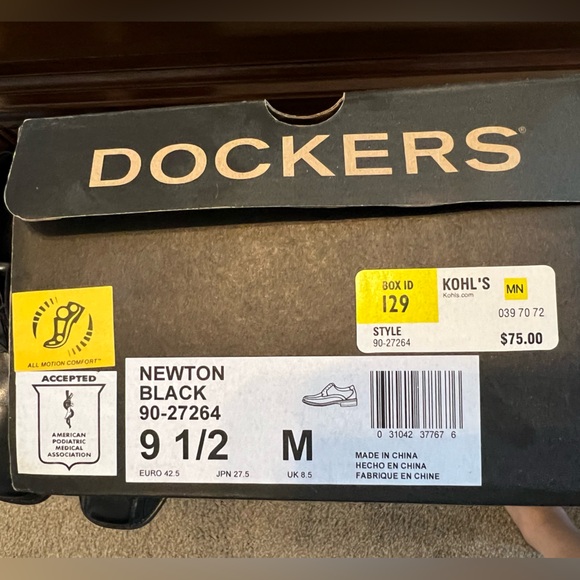 Men’s Dockers Black dress shoes size 9 1/2 M Like new condition. - Picture 3 of 4